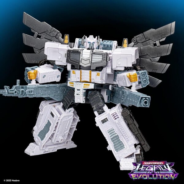 Official Image SDCC 2023 Transformers Amazon Exclusive (11)__scaled_600.jpg