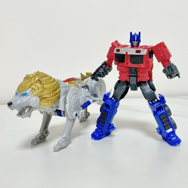 Image of Optimus Prime & Lionblade Combiners from Transformers Rise Of The Beasts (11)__scaled...jpg