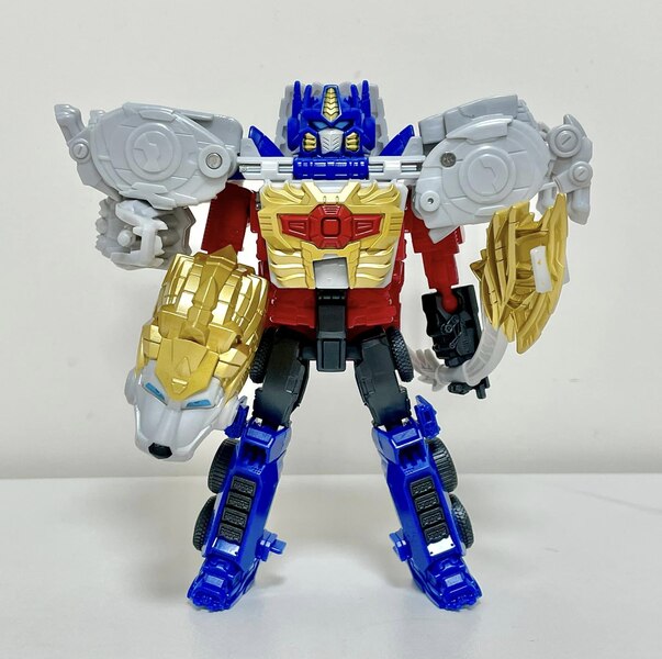 Image of Optimus Prime & Lionblade Combiners from Transformers Rise Of The Beasts (16)__scaled...jpg