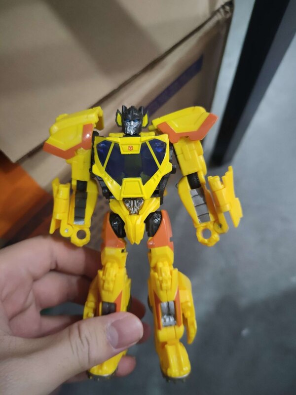 Image of Sunstreaker Deluxe Class Leaked Studio Series Bumblebee Movie FIgure (11)__scaled_600.jpg