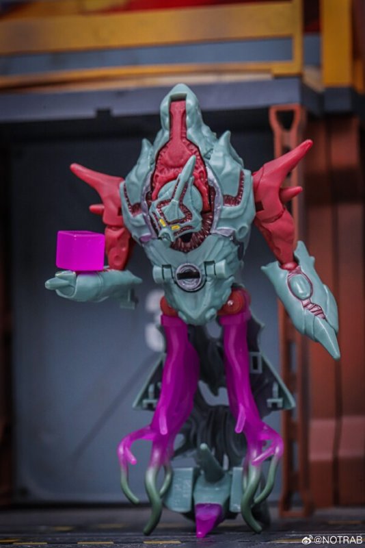 Image of Transformers ONE Quintesson High Commander Prime Changer In-Hand (12)__scaled_600.jpg