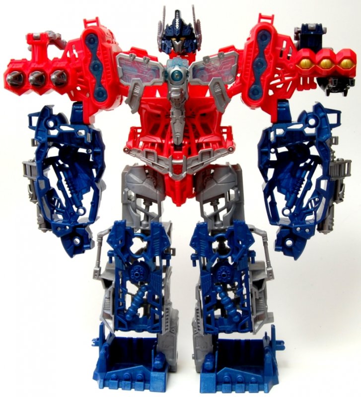 optimus-maximus-robot-3412366048.jpg