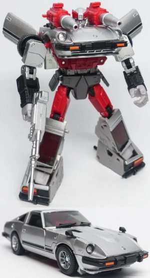 Masterpiece Silverstreak toy.jpg