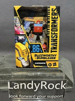 Buzzworthy Bumblebee Cliffjumper 04.jpg