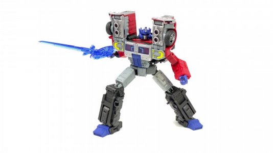 Legacy-G2-Laser-Optimus-Prime-11.jpg