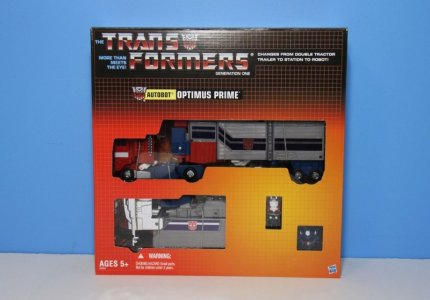 Commemorative Powermaster Optimus Prime 2012b.jpg