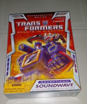 Commemorative Soundwave 2012a.jpg